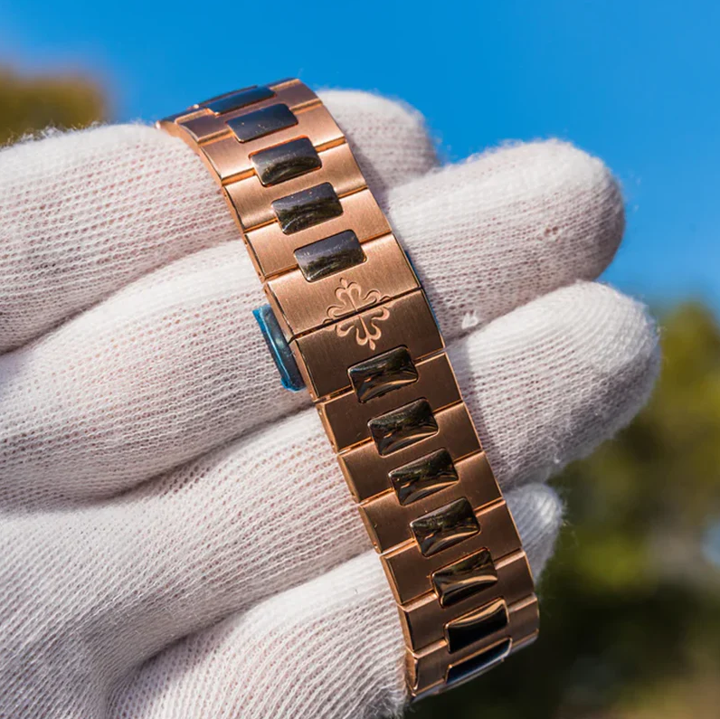 Luxury Watch - COPPER GLOBE TRAVELER